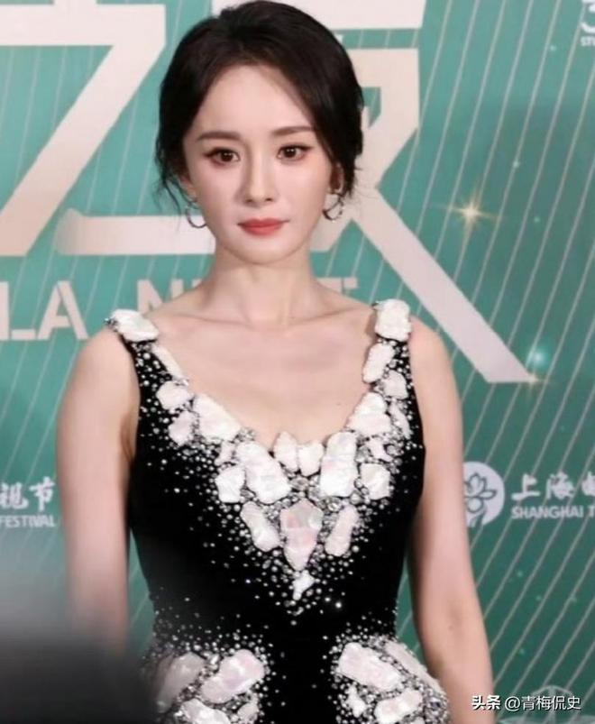 皇马门神库尔图瓦大腿肌肉撕裂,恐无缘战拜仁