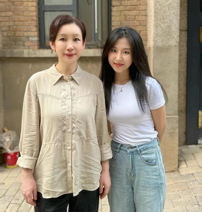贝林厄姆带队2比0拿下小组头名，图赫尔仍有烦恼