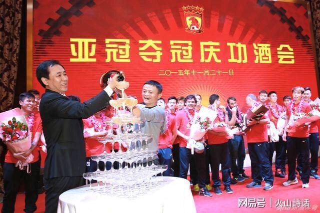 意外!成都蓉城有望跟费利佩就续约达成一致,已拒绝给他大合同