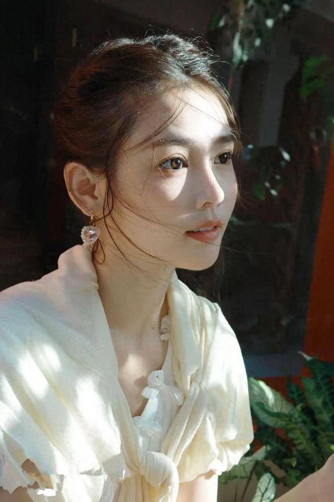 魏莹案再反转：榜一大哥撤回谅解书，反被控敲诈！双向隐瞒下，2500万打赏谁才是受害者？