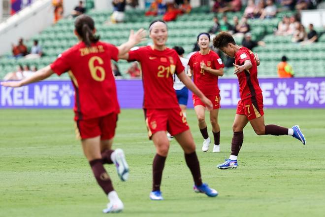 女足亚洲杯4强出炉!半决赛对阵:中国17日18点战澳洲 日本VS韩国