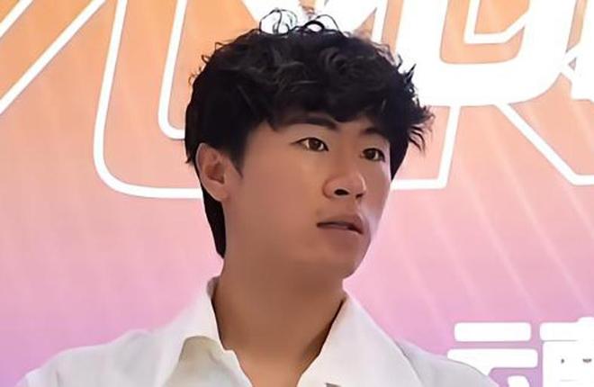 蒂法比基尼手办亮相:泳装包裹圆润曲线 姿态诱人!