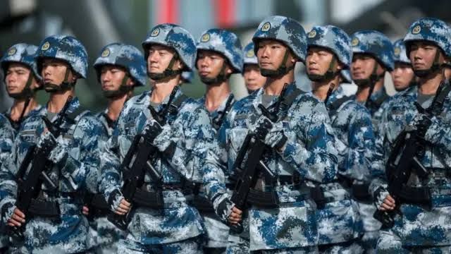 解放军放出重磅消息!据国防部通报,9月22日到25日,中方将派出部队前往印尼,参与东盟防长扩大会框架下的“三叉戟决心”实兵演练。
