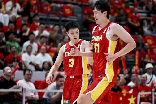 周琦:赢下黎巴嫩,杨瀚森在国家队的信心明显提升了